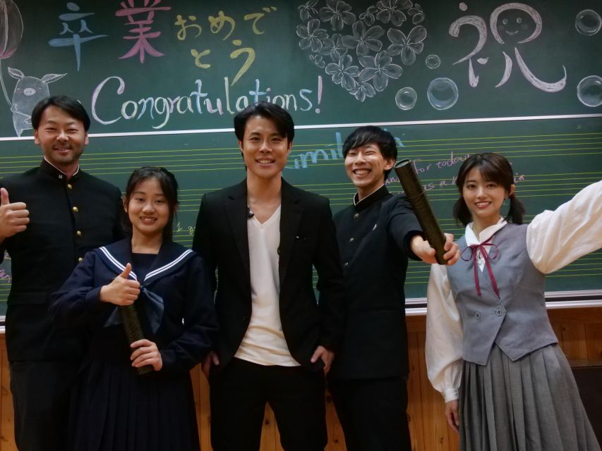 【Tokyo⇄Chiba】 Japanese School Day - Kimino High School - Graduation ceremony and receiving your diploma at 3:20 PM