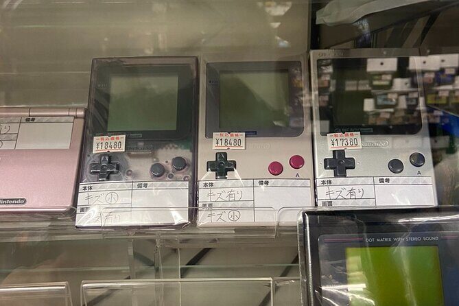 100% PRIVATE Anime, Manga, Game & Pop Culture Tour in Akihabara - Stop 2: Mandarake Complex for manga, collectibles, and fan culture finds