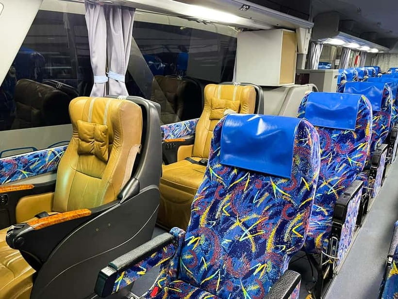 3-Row Luxury Bus Tour to Mt. Fuji, Lake Kawaguchi from Tokyo - Arakurayama Sengen Park and Chureito Pagoda: Fuji’s Most Photogenic Combo