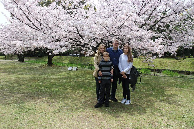 8-hour Tokyo tour by qualified tour guide using public transport - Hama Rikyu Gardens on Tokyo Bay: a calm break with big-city views