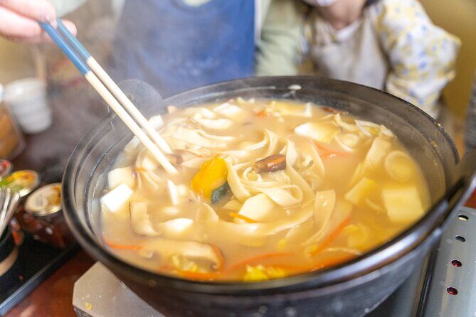 A class on Making Hoto, Yamanashi's Traditional Dish - Kneading and slicing: the hands-on part that actually teaches you