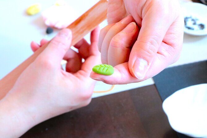 A perfect Japanese experience: Tea Ceremony and Mochi Forming - Tea ceremony in a dedicated room (with your own wagashi)