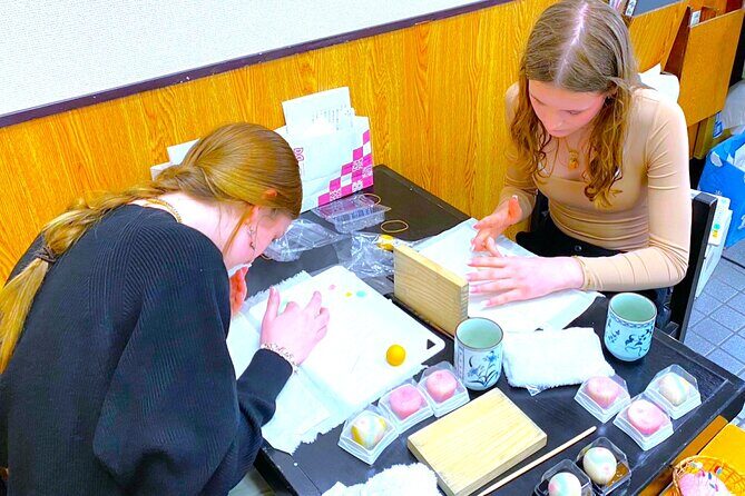 A perfect Japanese experience: Tea Ceremony and Mochi Forming - Price and time: does $55.38 make sense in Tokyo?