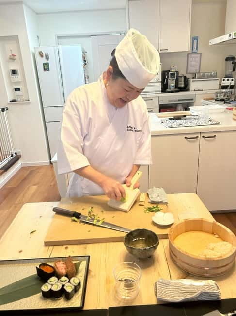 AKEMI's SUSHiKiTCHEN: A fun sushi cooking lesson in Tokyo - Sushi Culture Lessons: Edo Origins and Food Logic