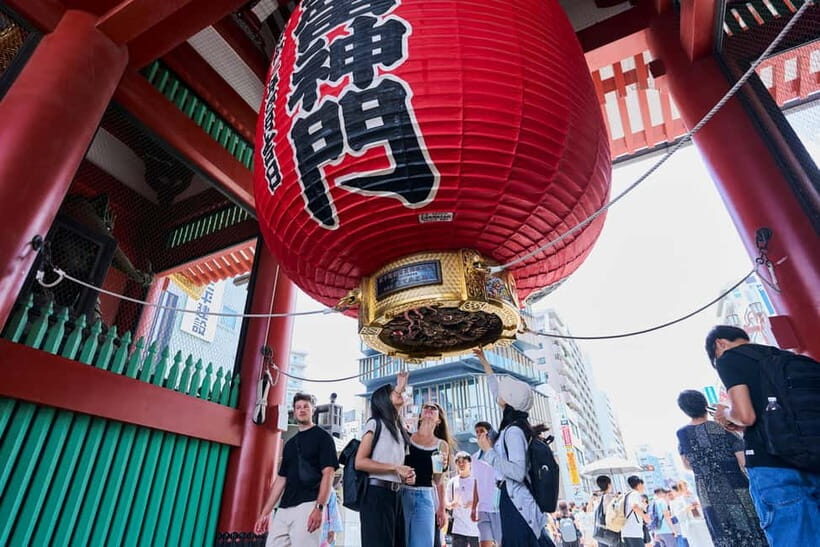 Asakusa: 2-Hour History Walking Tour & Local Food Tasting - Quick Takeaways for Your Asakusa Walk