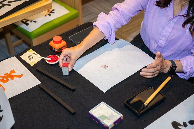 Asakusa Calligraphy Workshop Craft Your Own Art in Tokyo - Traditional brushes vs the fude pen: why they teach you different things