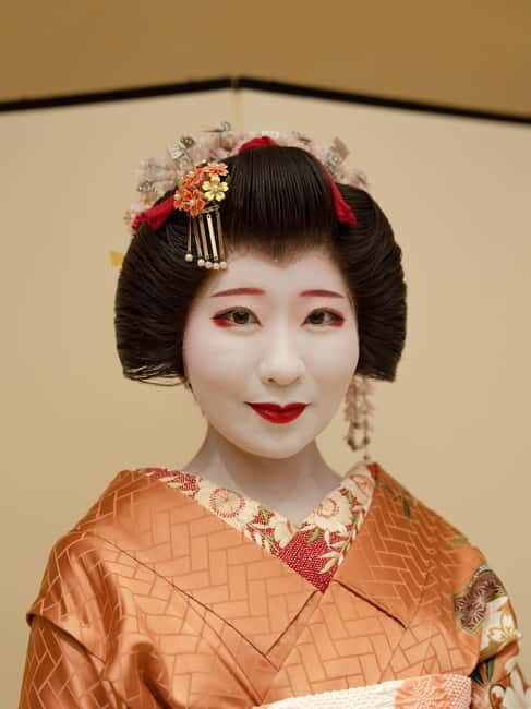 Asakusa: Geisha Performance and Tea House Experience - The Photo Keepsake with the Geisha: Timing and How to Prepare