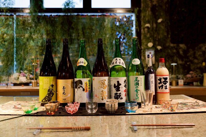 Cherry blossom & Japanese Sake Tasting in Shinjuku - How temperature and dish pairings change what you taste