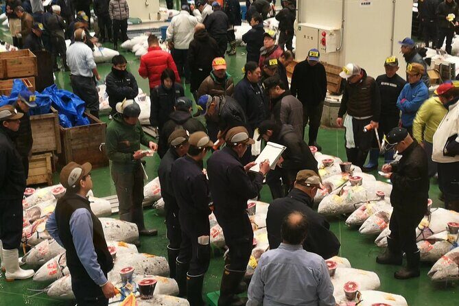 Complete Tuna Auction & Toyosu Fish Market Tour - 4:30am hotel pickup, taxi help, and why timing is the whole game