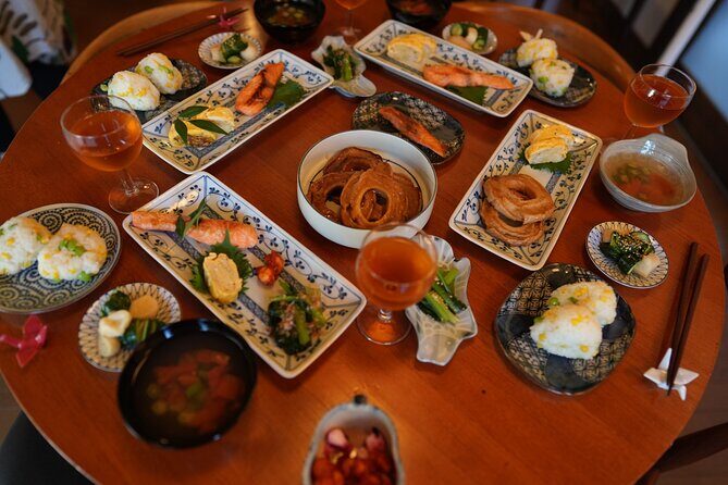 Cook Everyday Japanese Home Meals with Your Tokyo Moｍ - Miso Soup and Seasonal Sides: Reading the Japanese Table