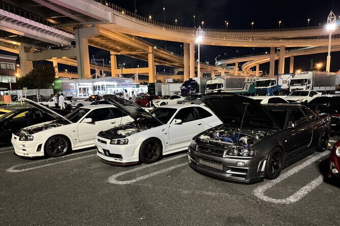 Daikoku Car meet & Tokyo Private JDM Night Tour in 700HP R34 GT-R - The 700-horsepower R34 GT-R ride: the value of doing it as a tour
