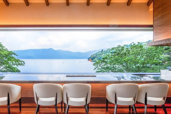 Do You Want to Try Skywalk? A New Way of Enjoying Hakone! - Stop 3: Bakery & Table Hakone with Lake Ashi and a footbath