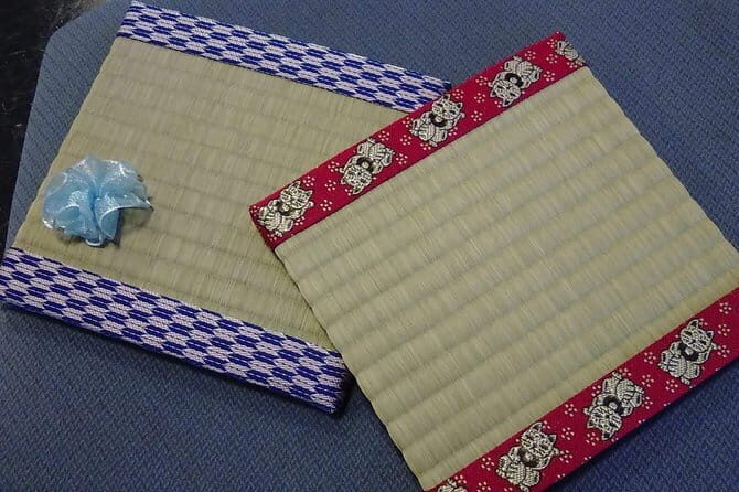 Easy for everyone! Now you can play handmade mini shamisen and show off to everyone! Musical instruments, sweets and live music - The human touch: patient teaching and real enthusiasm