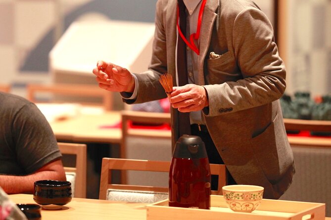 EDOCCO Tea House–A Quick Dive into Japanese Traditional Culture - Kimono cosplay: dressing up as a shortcut to better photos and better memory
