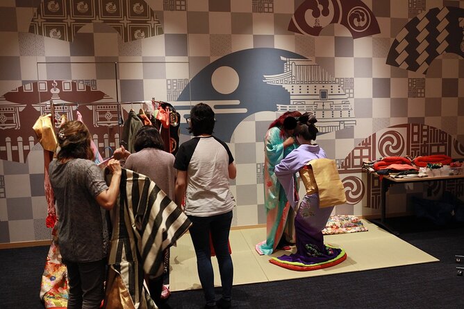 EDOCCO Tea House–A Quick Dive into Japanese Traditional Culture - Shodo calligraphy and origami: two classic skills with a keep-it experience