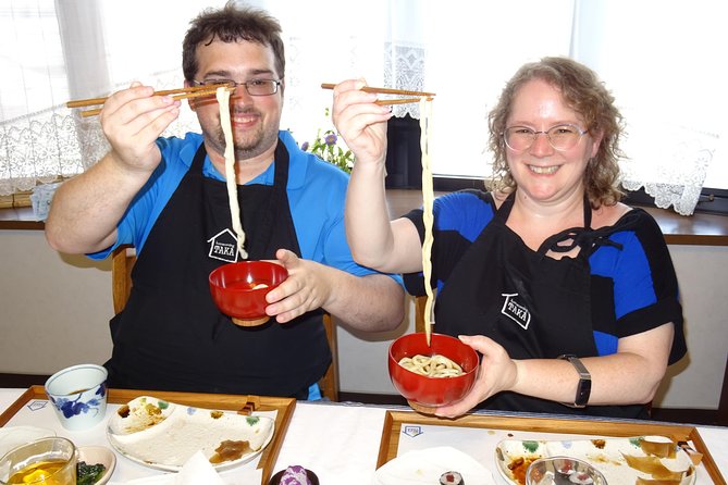 Experience all of Japanese culture and Japanese food experience classes "origami, udon, Japanese food, green tea, calligraphy" in 4 hours - Arriving at a Tokyo home: Omori Station to the quiet residential walk