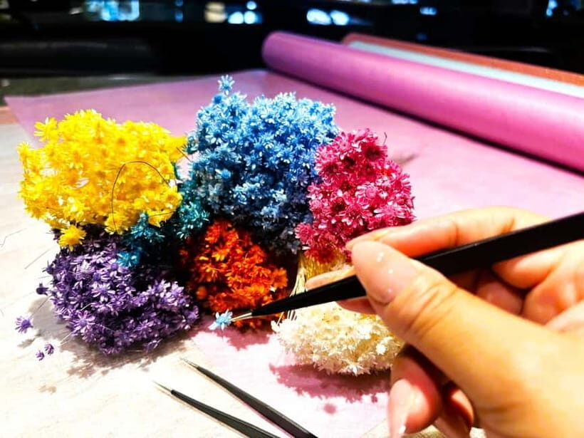 Experience Crafting a Flower-Adorned Mini Japanese Garden - Small-Group Crafting in English: easy even if you’re new