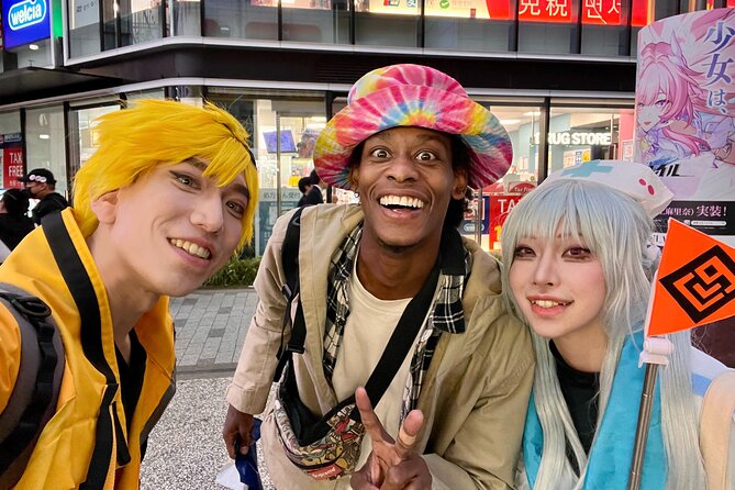 Explore Akihabara with Local Cosplayer Guide(s)! - Why cosplay guides make Akihabara feel easier