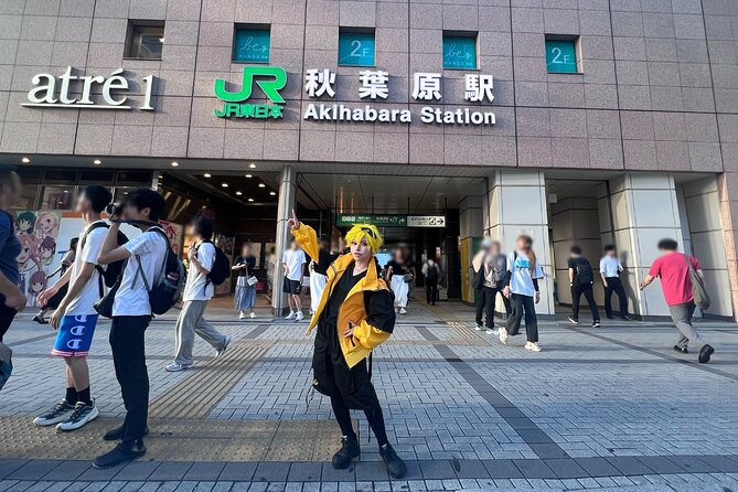 Explore Akihabara with Local Cosplayer Guide(s)! - Kanda Shrine: an otaku-friendly break with proper prayer guidance