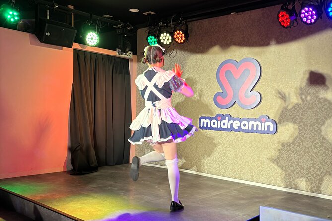 Explore Maidreamin Akihabara Walking Tour - Stop 2: ONODEN for cosplay clothes and anime-themed style