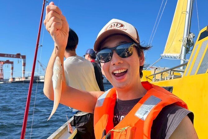 Fishing with Mt. Fuji Views and Japanese Home Cooking Experience - Gear, clothing, and seasickness: pack like you mean it