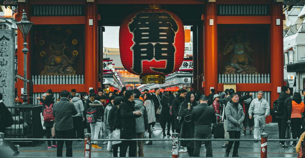 From Asakusa: Old Tokyo, Temples, Gardens and Pop Culture - Meeting at Kamiya Bar in Asakusa: getting your bearings