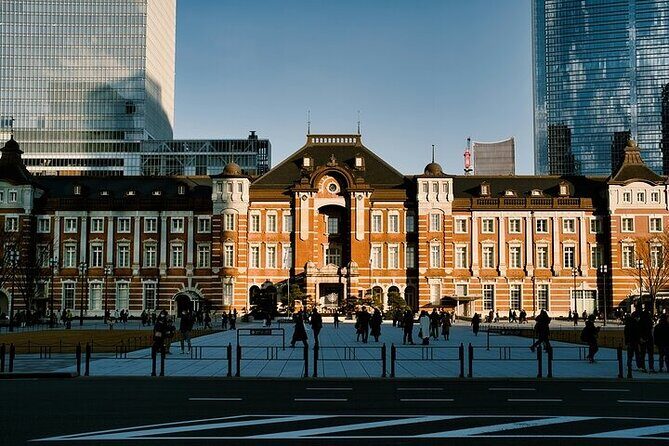 From the Imperial Palace to Odaiba : Time travel to Tokyo - Stop 1: Imperial Palace East Gardens, and the Edo Castle footprint you can feel