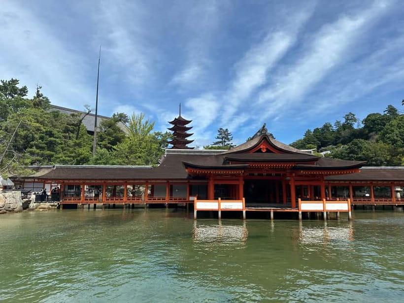 From Tokyo: Hiroshima and Miyajima Day Trip by Bullet Train - Itsukushima Shrine and the floating torii gate