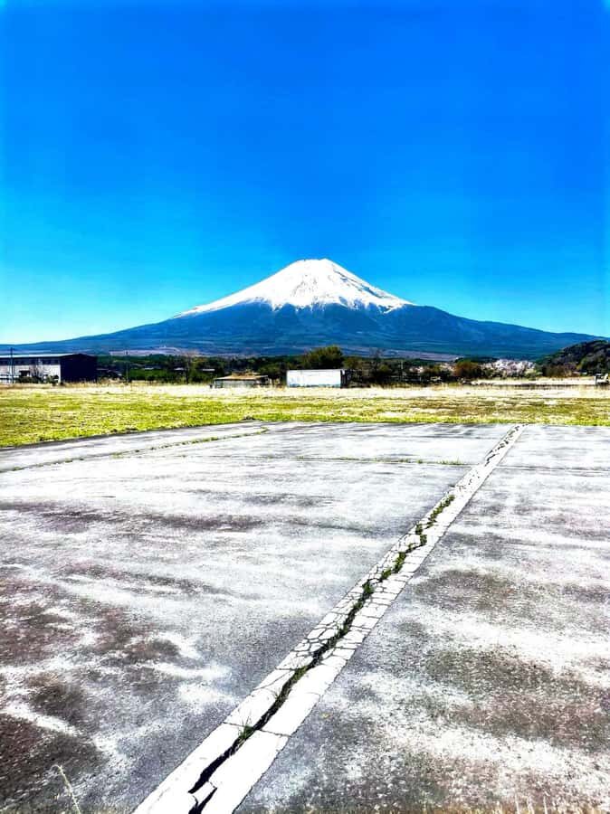 From Tokyo: Mount Fuji Full Day Private Tour English Guide - Mt. Fuji 5th Station at 2,300 Meters: The View Gets Bigger