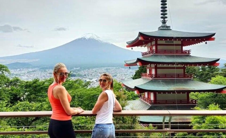 From Tokyo : Mount Fuji Private Day Tour with English Driver - Chureito Pagoda: the classic Fuji photo stop (and how to use your hour)