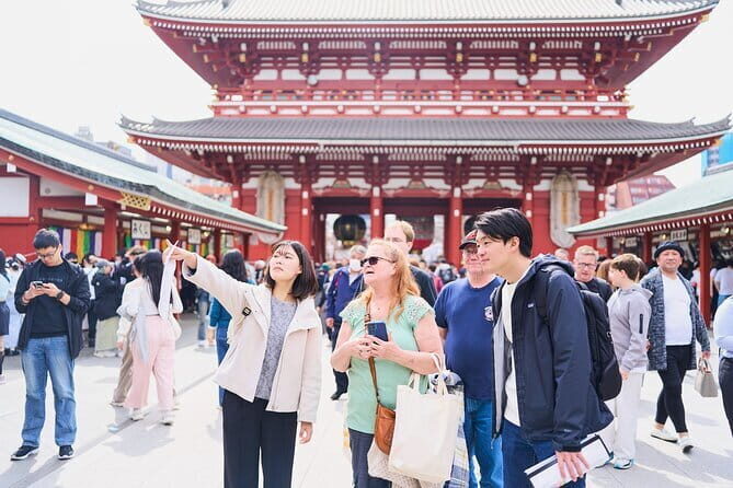 From Tokyo: Mount Fuji Sightseeing One Day Trip - Lawson Fujikawaguchiko: the quick photo stop