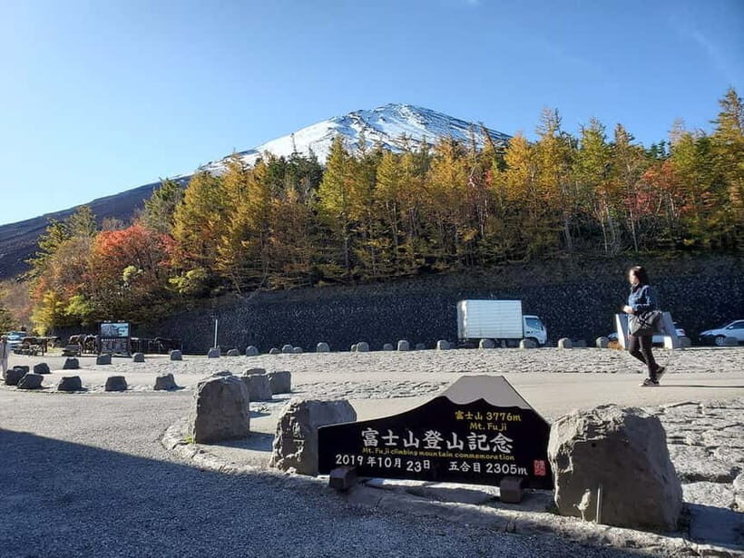From Tokyo: Mt.Fuji, Lake Kawaguchi, Oshino Hakkai Day Tour - A Tight One-Day Fuji Circuit From Tokyo Mode Gakuen