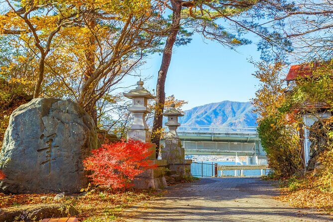 From Tokyo: Private Day Trip to Mount Fuji & Fuji Five lakes - Oishi Park: gardens plus a big view frame