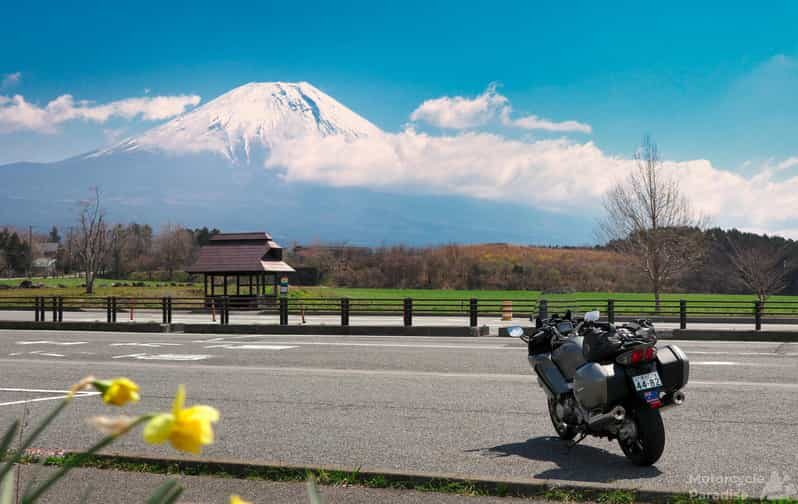 From Tokyo: Private Motorcycle Tour - Fuji, Hakone, Onsen - Motorcycle Roads to Fuji: Expect Big Scenery, Accept Variable Weather
