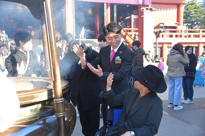 Full Day Private Tokyo Tour for Wheelchair Users - Senso-ji in Asakusa: old Tokyo energy in about an hour