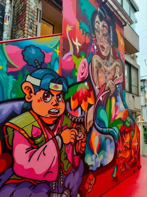 Graffiti in Tokyo Walking Tour: Shibuya and Harajuku - What to bring and how to stay comfortable while you hunt walls