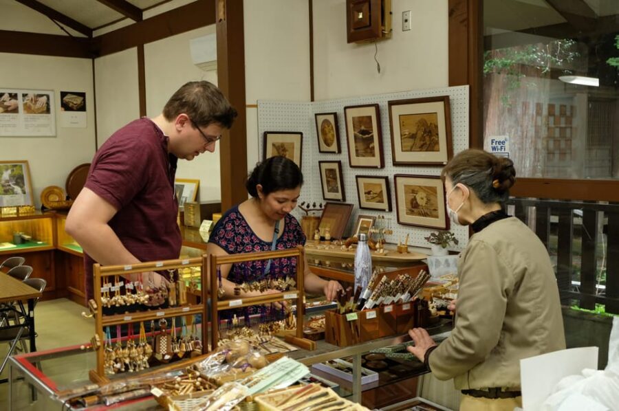 Hakone Hachiri: Old Tokaido Highway Hiking Half-day tour - The Amasake Tea House: a drink break with history in the cup