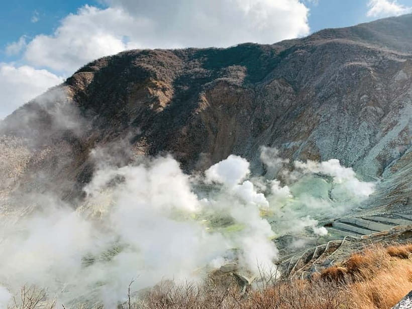 Hakone: Self Guided Trip to Mt. Fuji // Made by Local Guides - Lake Ashi: Photo Stops and the Pirate Ship Cruise