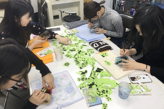 Handmade Japanese Glass Art Sandblasting Workshop in Tokyo - Choosing Motifs That Look Great on Glass