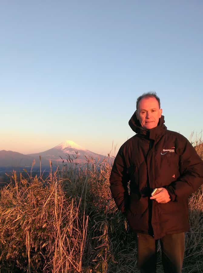 Hike Hakone Hachiri Japan Heritage Area - Getting there without stress: the train rhythm and meeting point