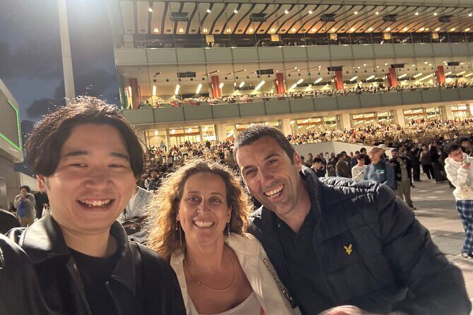 Horse Racing Tour with Local Fans in Tokyo, Oi Racecourse - Night at Oi Racecourse: why a guided betting tour works