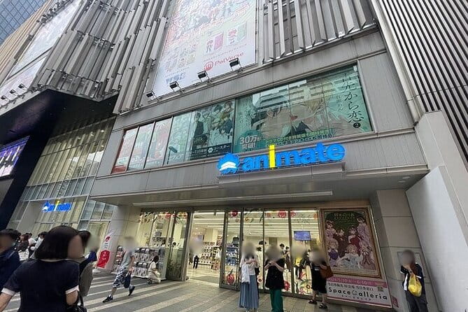 Ikebukuro Anime and Game Culture Experience Tour - Stop 1: Ikebukuro Mikado Game Center for Retro Arcade Time