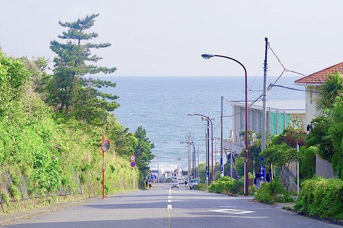 Introducing all the Famous Spots in Kamakura and Enoshima! - Enoshima Sea Candle observatory: the 360-degree payoff