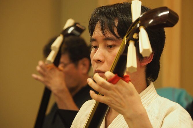 Japanaese tradtional Tsugaru Shamisen music lesson in Tokyo - What you’ll learn (and what to listen for) on Tsugaru Shamisen