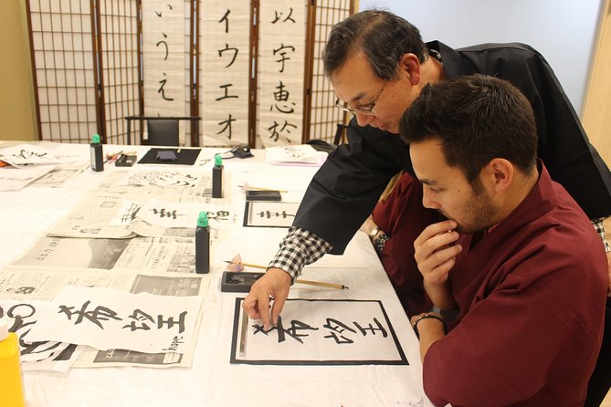 Japanese Calligraphy Experience - Writing your name: the fastest way to feel the system