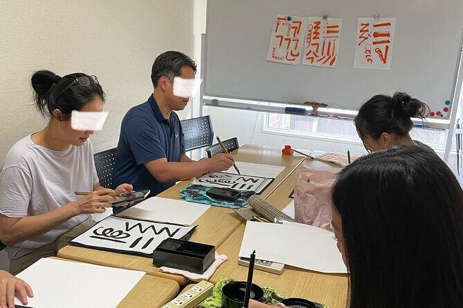 Japanese culture and calligraphy in Tokyo! - Nakano Broadway: a simple start with real Japanese flavor