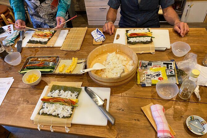 Japanese Home Styled Cooking Class in or around Shinjuku, Tokyo - Staying social without losing instruction
