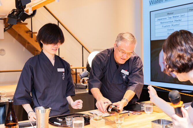 Japanese Sake Tasting & Wagyu Sukiyaki Cooking Class in Tokyo - The turn to cooking: watching sukiyaki come alive