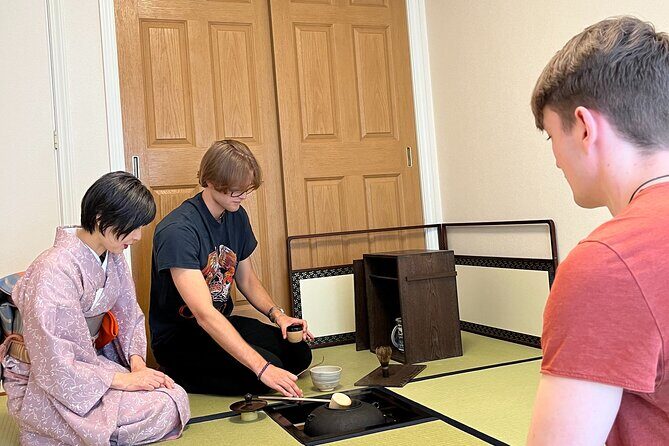 Japanese Tea Ceremony at Private Home in Yokohama, suburban Tokyo - Build it into a Yokohama half-day: Azamino and ramen plans