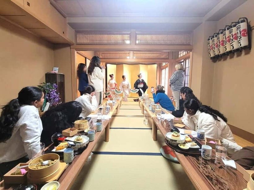 Japanese Traditional Entertainment Experience in Tokyo - Kimono dressing and a nighttime walk in Fukagawa’s Edo vibe